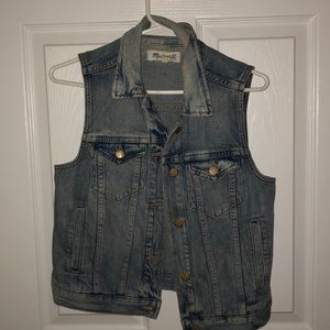 Madewell Sleeveless Jean jacket